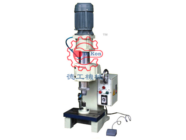 气压旋铆机
